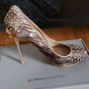 BCBGMAXAZRIA HIGH HEEL PONY FUR